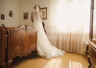 La sposa vestita