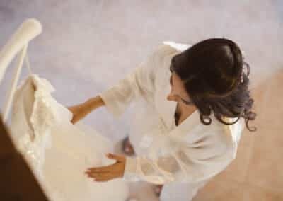 La sposa prende l'abito